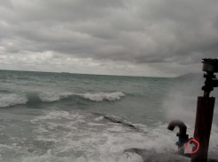 Фонтан, бьющий в море, ликвидировали в Кабардинке