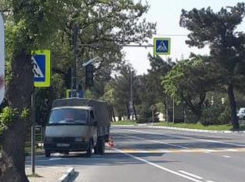 В Геленджике на улице Луначарского появился еще один светофор