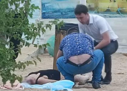 Возможно, ударило током: женщина скончалась на пляже в Геленджике