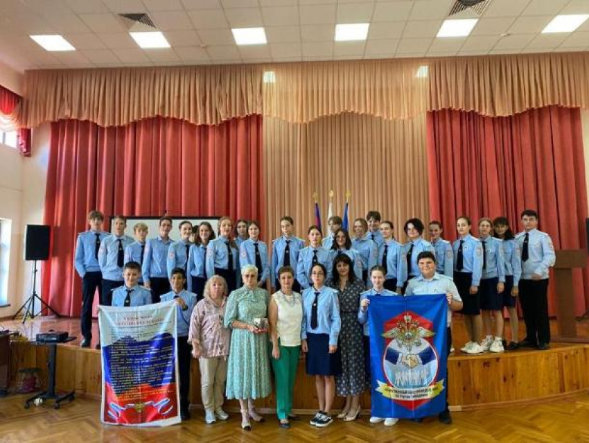 Юные геленджичанки победили в конкурсе эссе среди учащихся «полицейских классов»