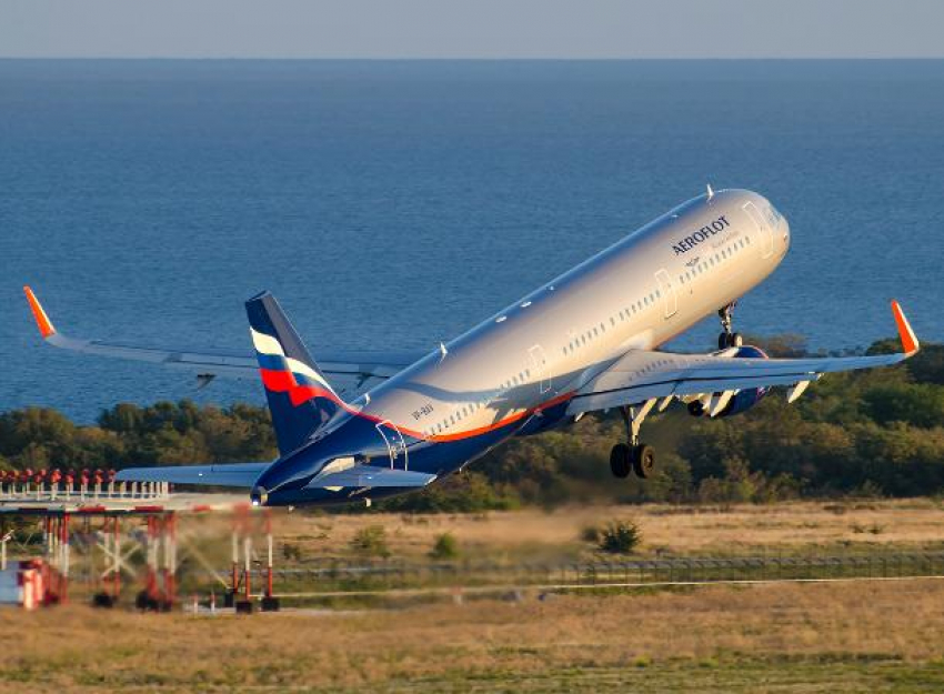 «Возможно, не будут работать до конца года»: Минтранс о работе аэропортов на Юге России