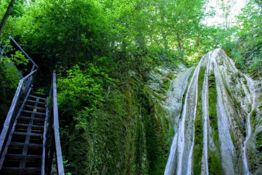 Там ходят призраки влюбленных: легенда о Гебиусских водопадах 