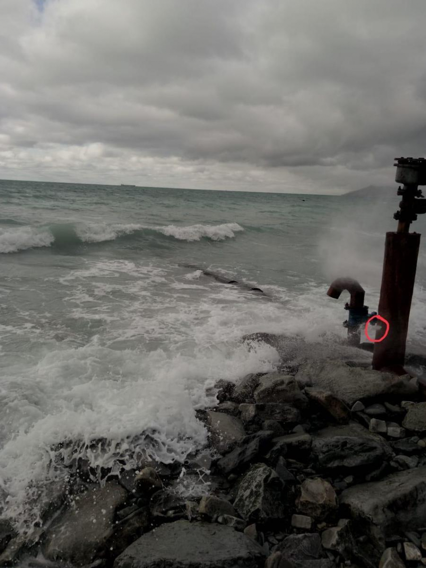 Фонтан, бьющий в море, ликвидировали в Кабардинке
