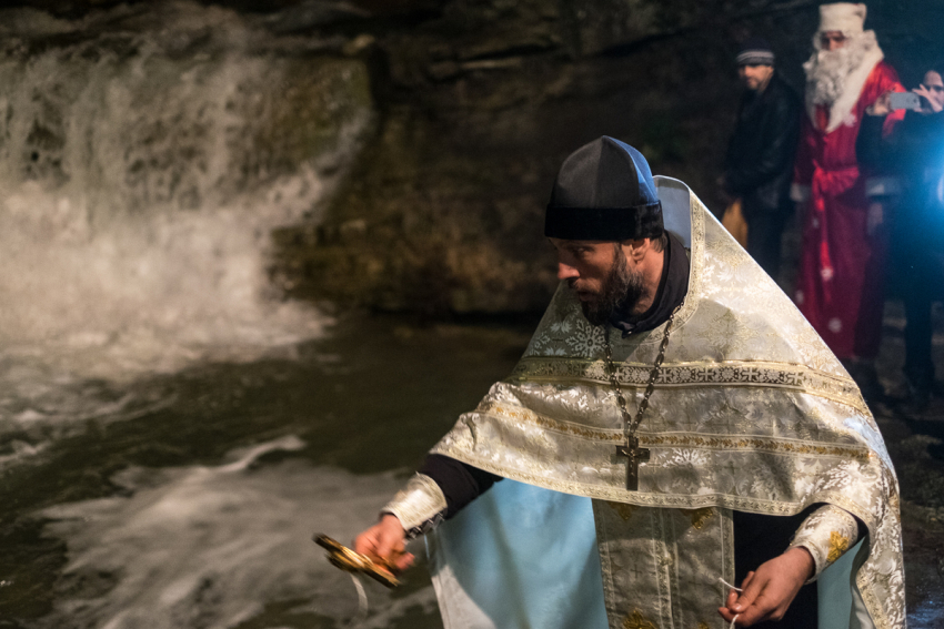 Море, реки и водопады освятят в праздник Крещения в Геленджике