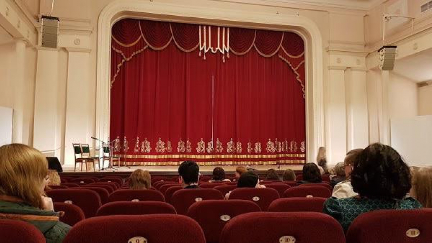Дождались: на Кубани откроются театры и дома культуры